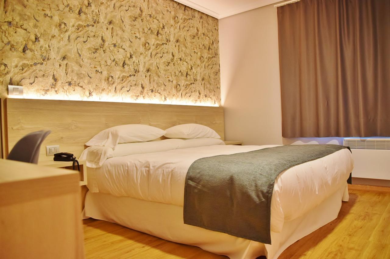 Hospedium Hotel La Marina Costa Da Morte Сее Екстер'єр фото