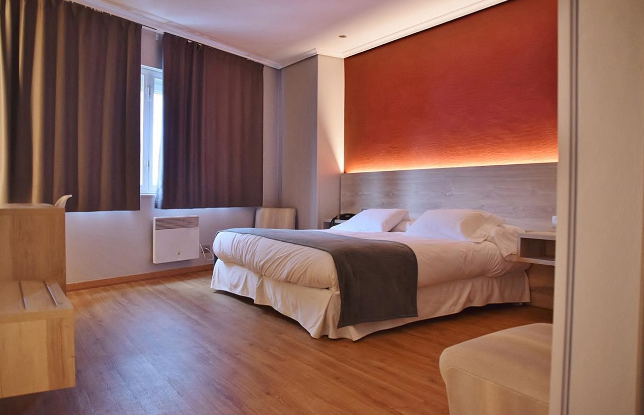 Hospedium Hotel La Marina Costa Da Morte Сее Екстер'єр фото